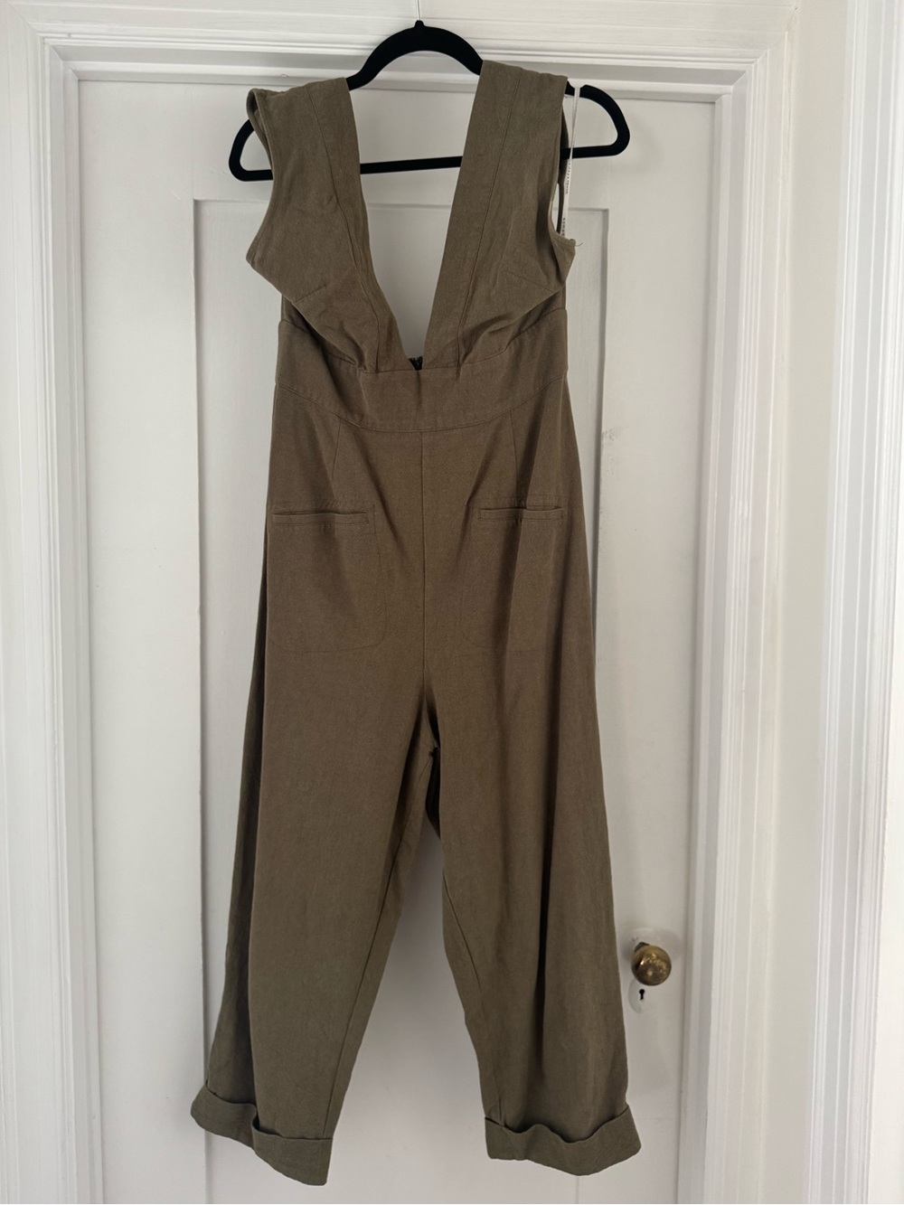 Some Days Lovin Halter Olive V-Neck Jumpsuit Size Medium